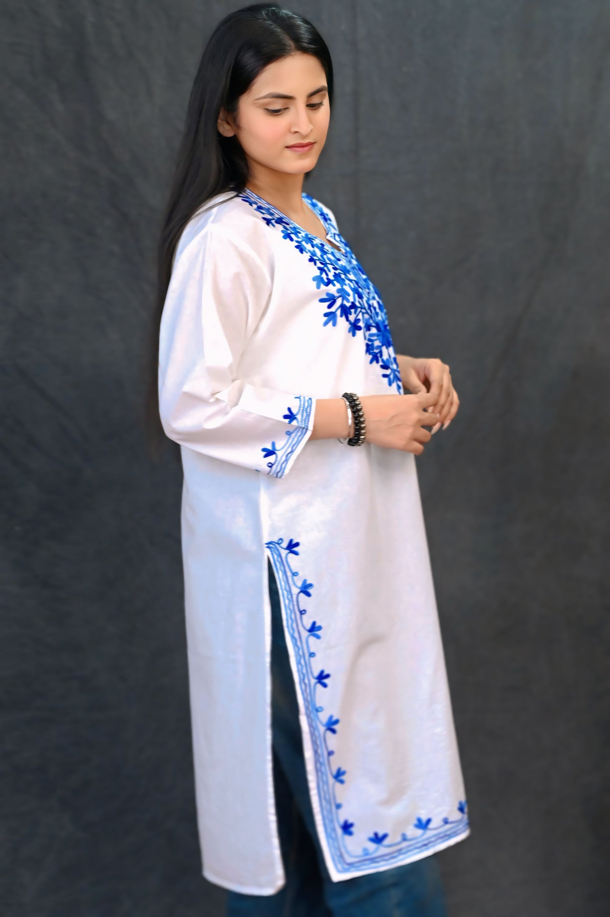 White & Blue Chikankari Kurti – Graceful, Crisp & Contemporary