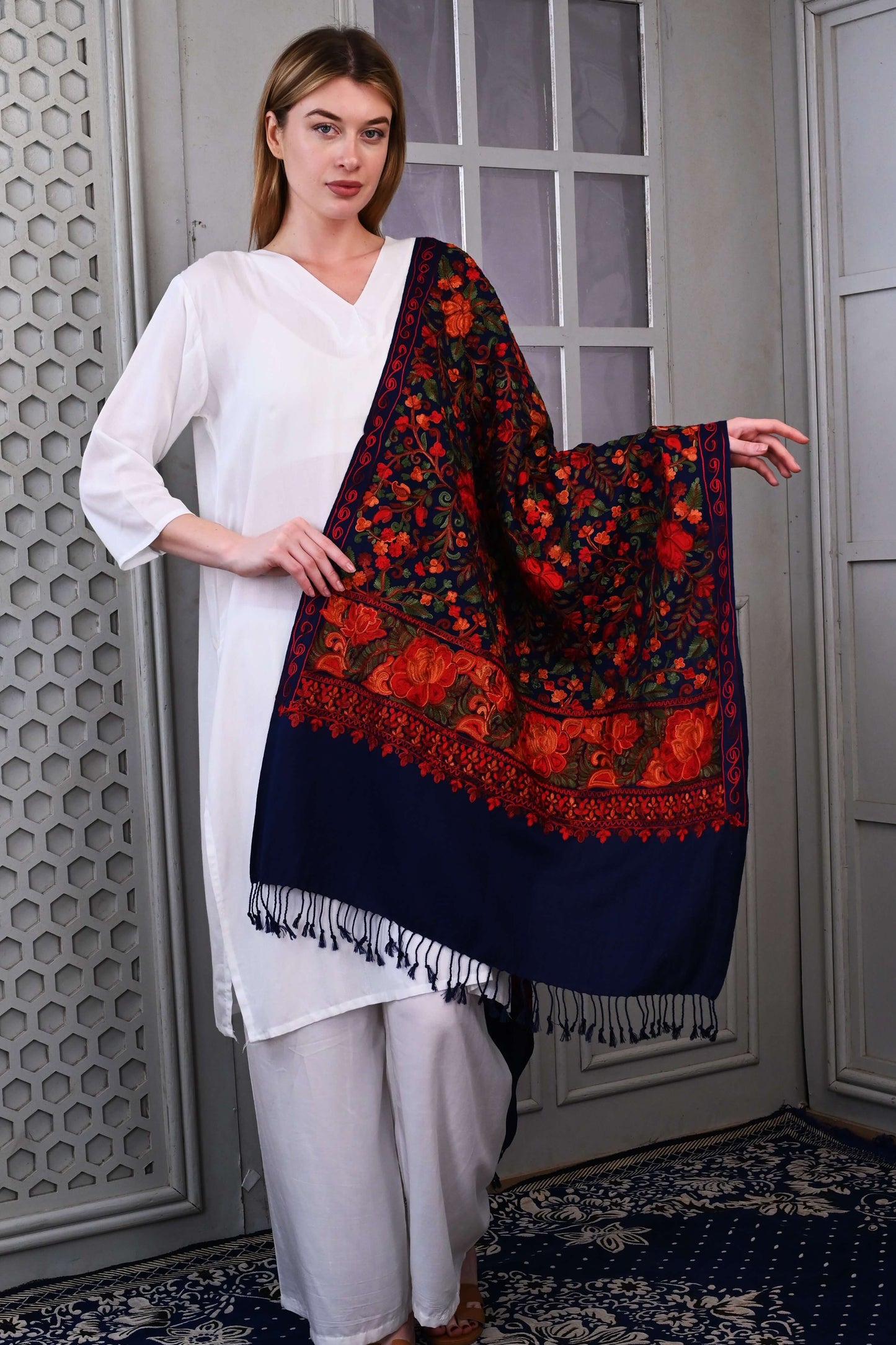 Aari Jama Embroidered Wool Stole – Midnight Blue with Multicolor Floral Threadwork