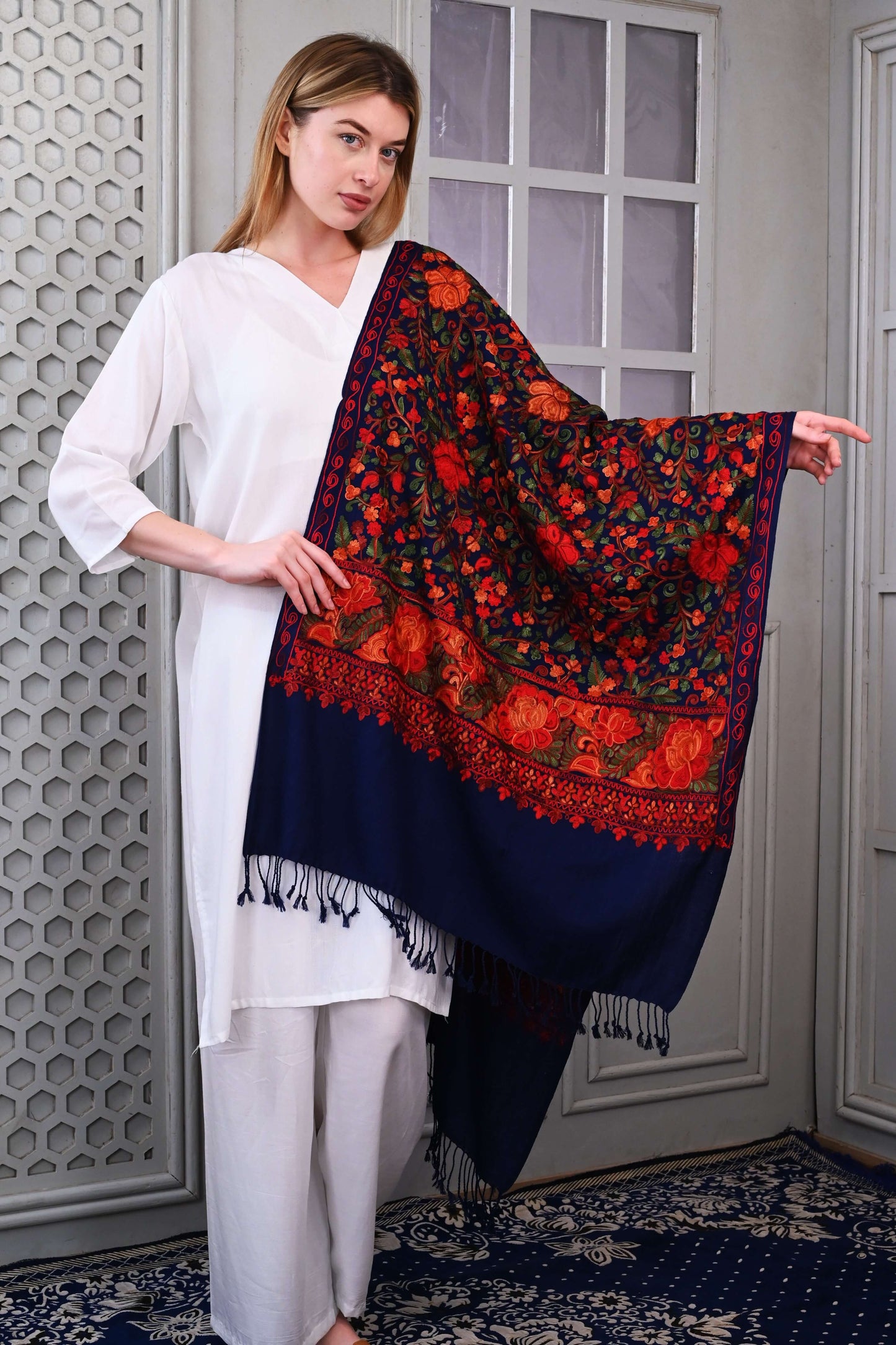 Aari Jama Embroidered Wool Stole – Midnight Blue with Multicolor Floral Threadwork