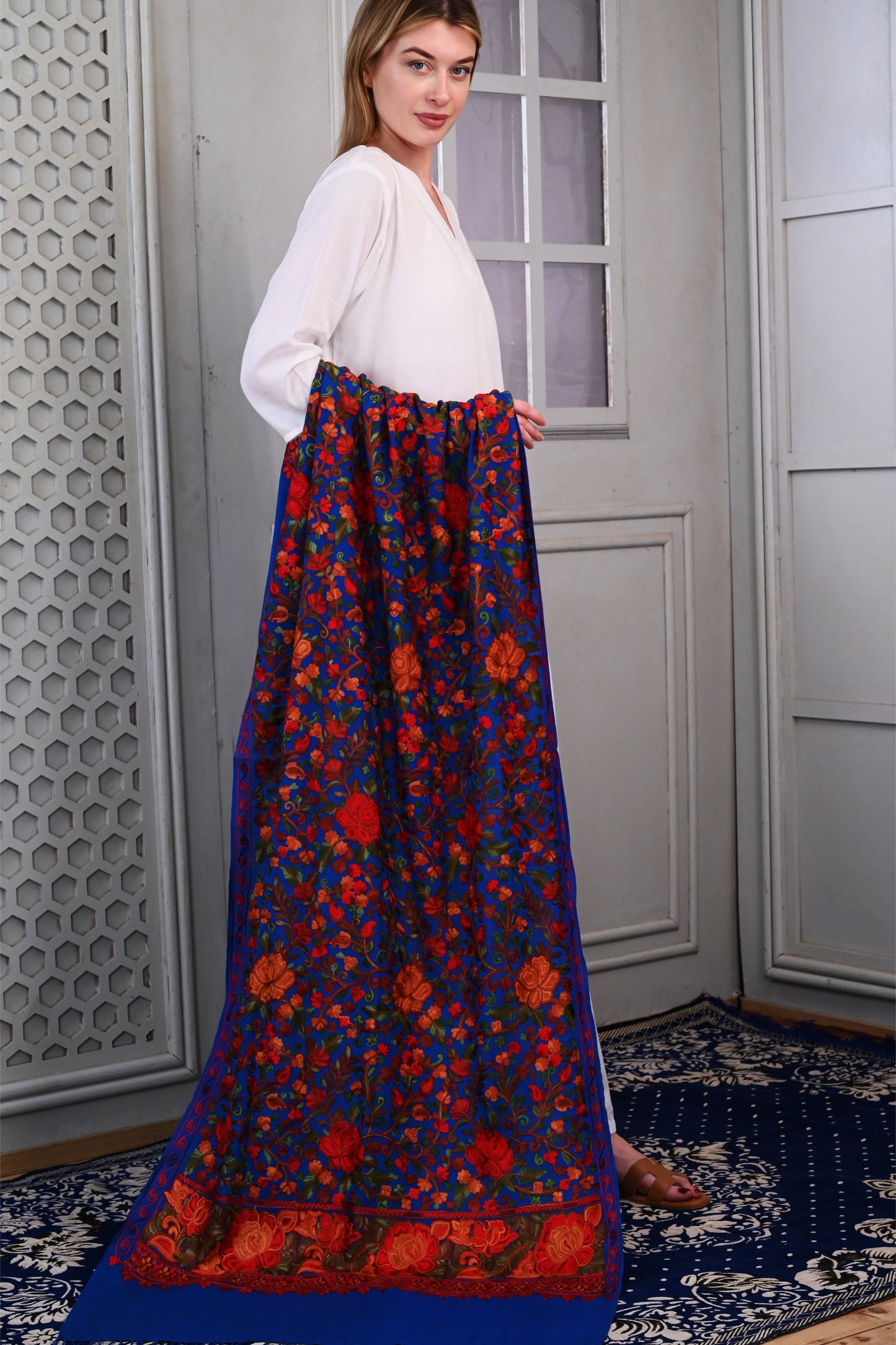 Aari Jama Embroidered Stole – Royal Blue Elegance with Rich Multicolor Florals