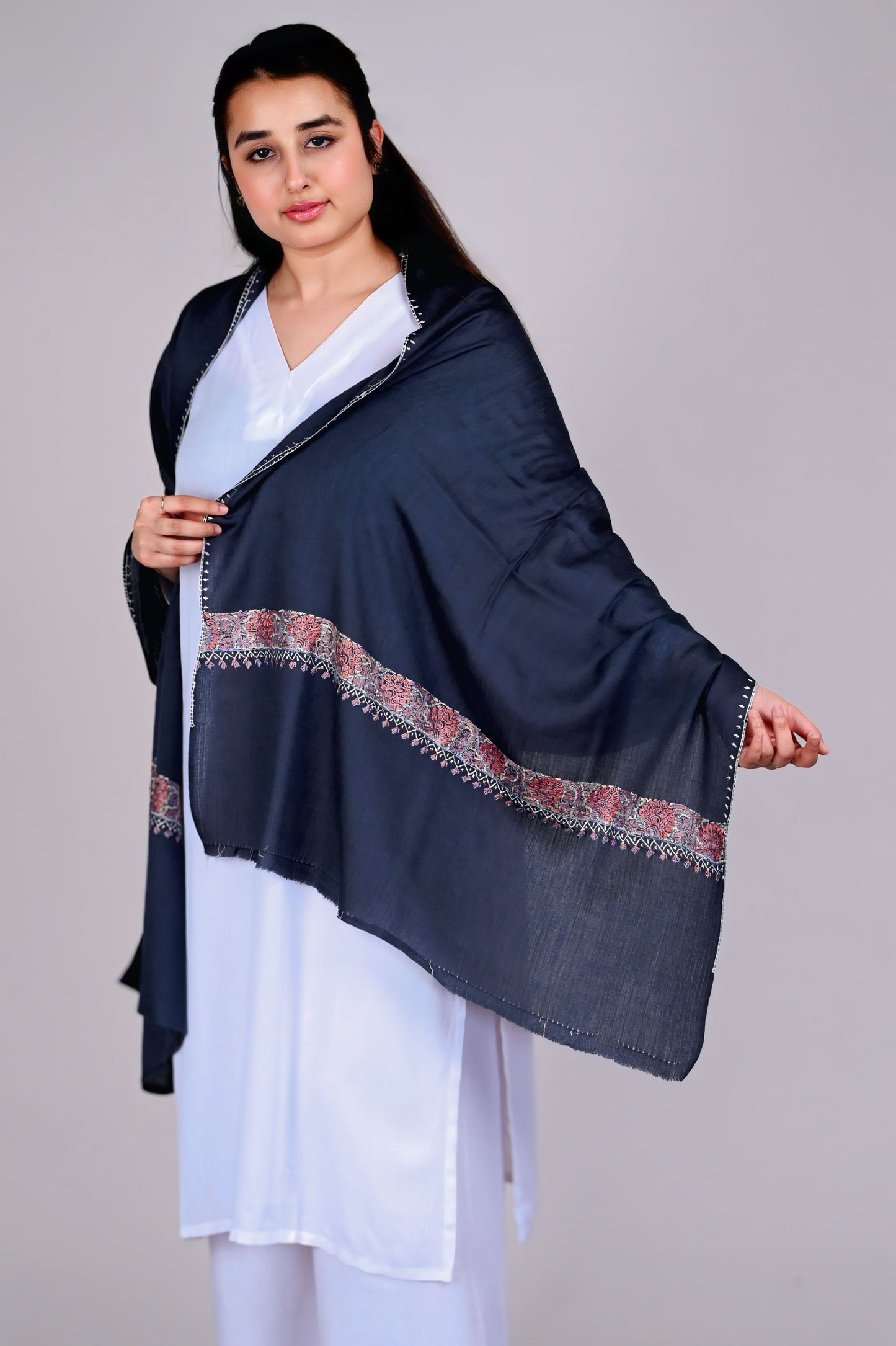 Fine Wool Sozni Embroidered Neemdor Pala Stole – Charcoal Elegance with Autumnal Embroidery