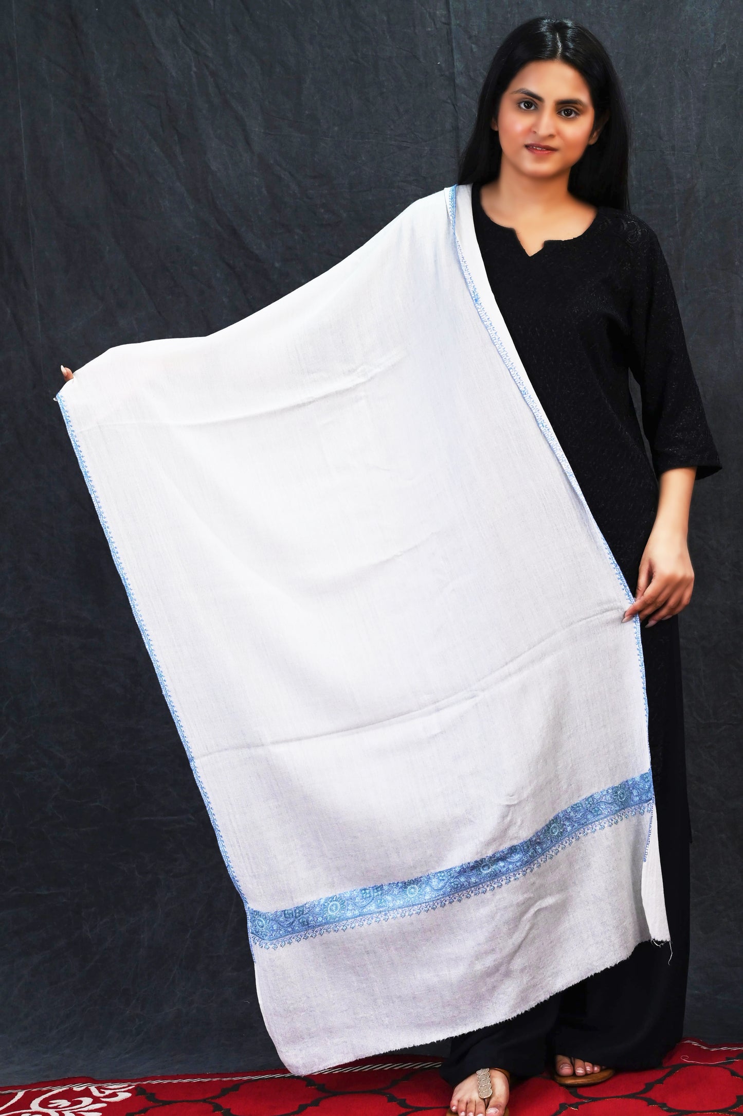 Fine Wool Sozni Embroidered Neemdor Pala Stole – Ivory Grace with Sapphire Threadwork