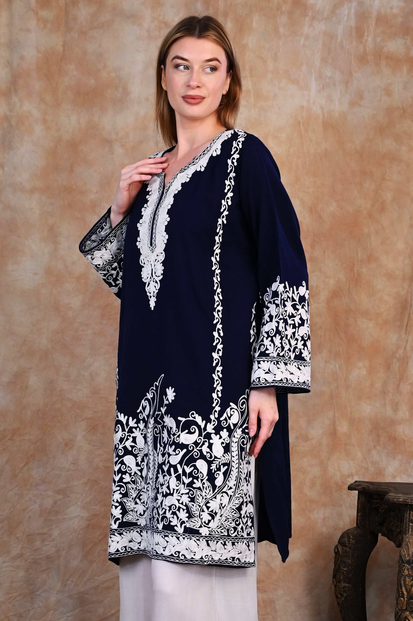 Kashmiri Woolen Phiran – Midnight Blue with Ivory Tilla Embroidery