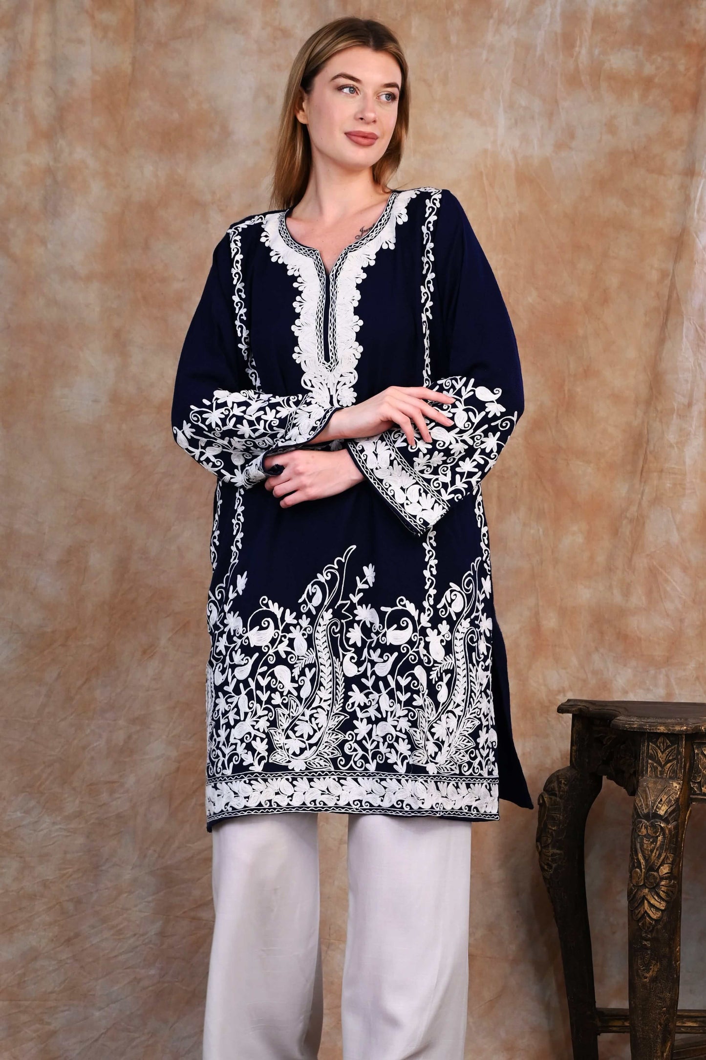 Kashmiri Woolen Phiran – Midnight Blue with Ivory Tilla Embroidery