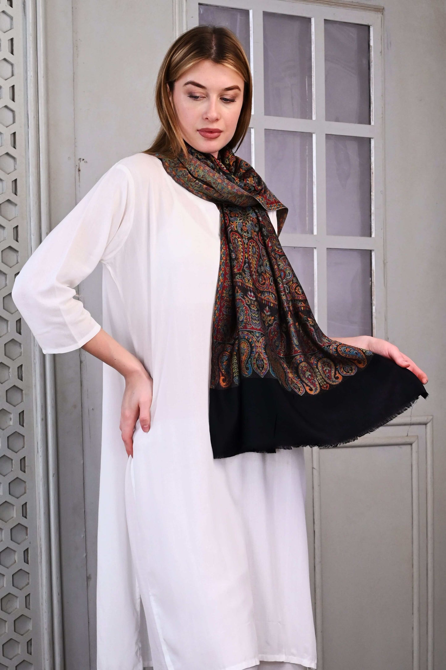 Elegant Modal Jamawar Stole – Midnight Black with Multicolor Paisley Weave